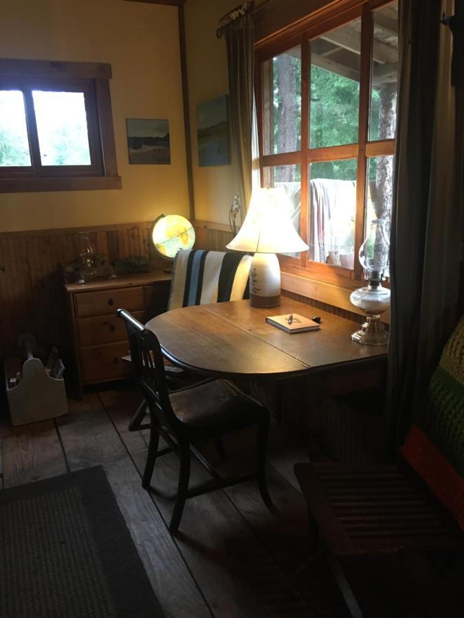 Hotel Maple Heart Ranch Shawnigan Lake Exterior foto